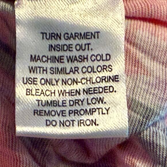 New York Laundry Women’s 1X (Plus Size) Red Floral Cold Shoulder Tunic Top A0083 - Picture 6 of 9